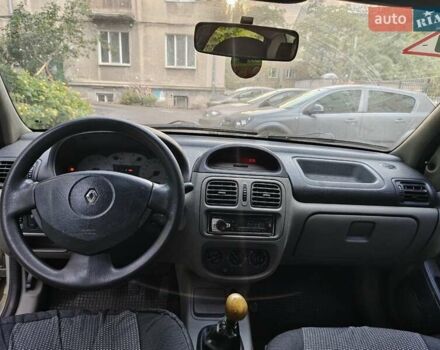 Серый Рено Clio Symbol, объемом двигателя 1.39 л и пробегом 320 тыс. км за 2400 $, фото 5 на Automoto.ua