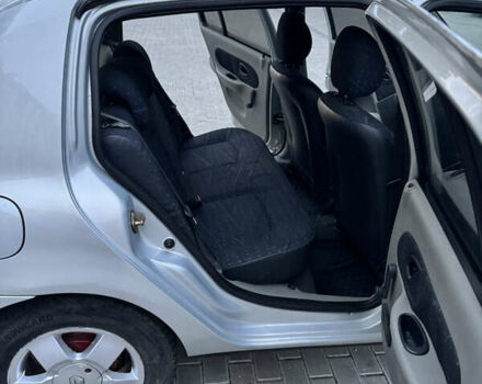 Серый Рено Clio Symbol, объемом двигателя 1.39 л и пробегом 189 тыс. км за 3300 $, фото 8 на Automoto.ua
