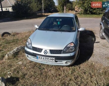 Серый Рено Clio Symbol, объемом двигателя 1.39 л и пробегом 290 тыс. км за 3000 $, фото 3 на Automoto.ua