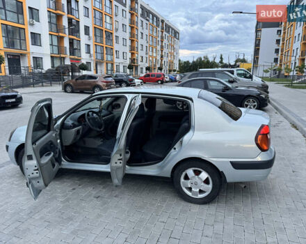 Серый Рено Clio Symbol, объемом двигателя 1.39 л и пробегом 189 тыс. км за 3300 $, фото 12 на Automoto.ua