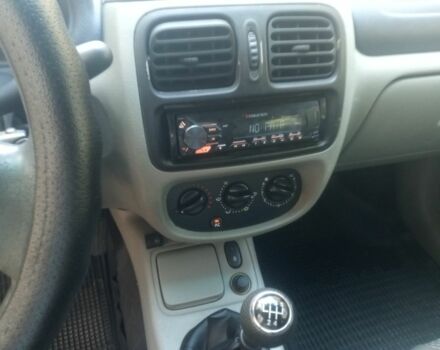 Серый Рено Clio Symbol, объемом двигателя 1.4 л и пробегом 350 тыс. км за 3300 $, фото 4 на Automoto.ua