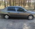Серый Рено Clio Symbol, объемом двигателя 1.4 л и пробегом 350 тыс. км за 3300 $, фото 2 на Automoto.ua