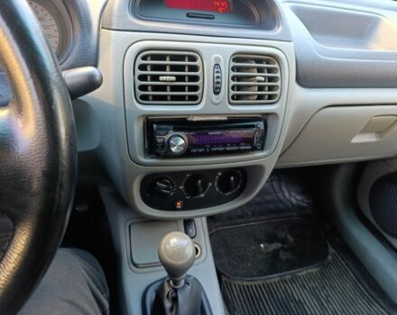 Сірий Рено Clio Symbol, об'ємом двигуна 1.4 л та пробігом 241 тис. км за 1750 $, фото 1 на Automoto.ua