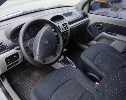 Серый Рено Clio Symbol, объемом двигателя 1.4 л и пробегом 290 тыс. км за 3350 $, фото 12 на Automoto.ua