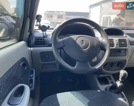 Серый Рено Clio Symbol, объемом двигателя 1.39 л и пробегом 329 тыс. км за 3100 $, фото 10 на Automoto.ua