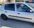 Серый Рено Clio Symbol, объемом двигателя 1.4 л и пробегом 177 тыс. км за 3100 $, фото 4 на Automoto.ua