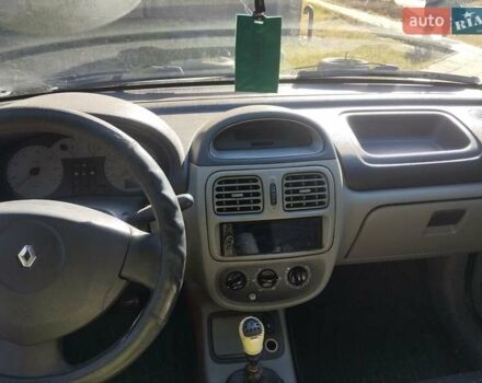 Серый Рено Clio Symbol, объемом двигателя 1.39 л и пробегом 290 тыс. км за 3000 $, фото 1 на Automoto.ua