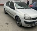 Серый Рено Clio Symbol, объемом двигателя 1.4 л и пробегом 334 тыс. км за 2200 $, фото 2 на Automoto.ua