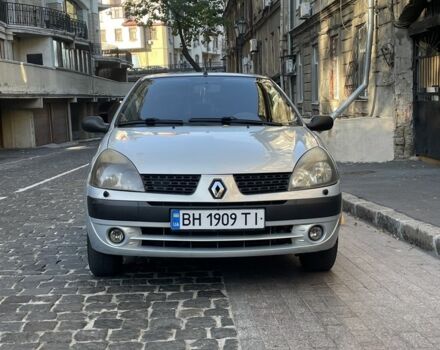 Серый Рено Clio Symbol, объемом двигателя 1.4 л и пробегом 125 тыс. км за 3500 $, фото 2 на Automoto.ua