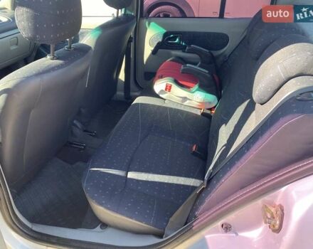 Серый Рено Clio Symbol, объемом двигателя 1.4 л и пробегом 177 тыс. км за 3100 $, фото 12 на Automoto.ua