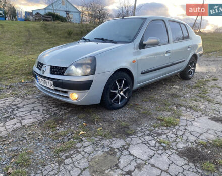 Серый Рено Clio Symbol, объемом двигателя 1.39 л и пробегом 280 тыс. км за 2550 $, фото 6 на Automoto.ua