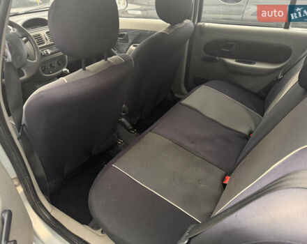 Серый Рено Clio Symbol, объемом двигателя 1.4 л и пробегом 150 тыс. км за 2500 $, фото 5 на Automoto.ua