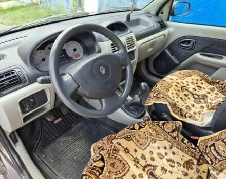 Серый Рено Clio Symbol, объемом двигателя 1.4 л и пробегом 101 тыс. км за 3800 $, фото 17 на Automoto.ua