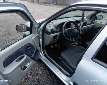 Серый Рено Clio Symbol, объемом двигателя 1.4 л и пробегом 260 тыс. км за 3000 $, фото 4 на Automoto.ua