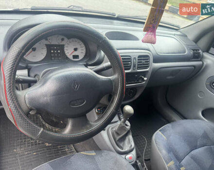 Серый Рено Clio Symbol, объемом двигателя 1.4 л и пробегом 250 тыс. км за 1600 $, фото 10 на Automoto.ua