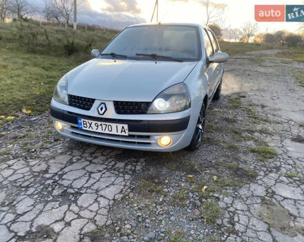 Серый Рено Clio Symbol, объемом двигателя 1.39 л и пробегом 280 тыс. км за 2550 $, фото 2 на Automoto.ua