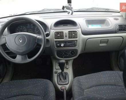 Серый Рено Clio Symbol, объемом двигателя 1.4 л и пробегом 215 тыс. км за 3600 $, фото 9 на Automoto.ua