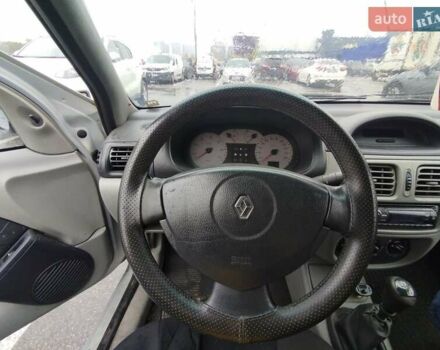Серый Рено Clio Symbol, объемом двигателя 1.4 л и пробегом 245 тыс. км за 2600 $, фото 7 на Automoto.ua