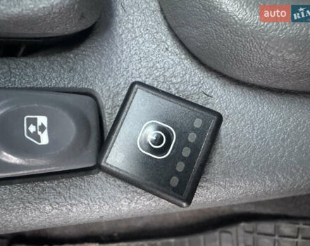 Серый Рено Clio Symbol, объемом двигателя 1.4 л и пробегом 250 тыс. км за 1600 $, фото 15 на Automoto.ua