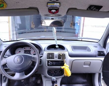 Серый Рено Clio Symbol, объемом двигателя 1.4 л и пробегом 3 тыс. км за 3029 $, фото 8 на Automoto.ua