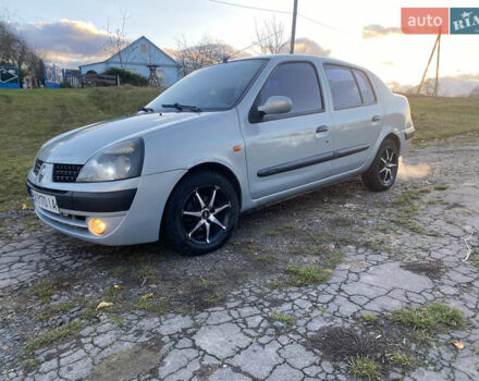 Серый Рено Clio Symbol, объемом двигателя 1.39 л и пробегом 280 тыс. км за 2550 $, фото 14 на Automoto.ua