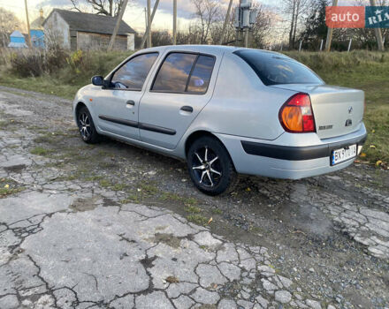 Серый Рено Clio Symbol, объемом двигателя 1.39 л и пробегом 280 тыс. км за 2550 $, фото 4 на Automoto.ua