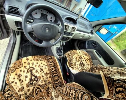 Серый Рено Clio Symbol, объемом двигателя 1.4 л и пробегом 101 тыс. км за 3800 $, фото 13 на Automoto.ua