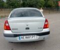 Серый Рено Clio Symbol, объемом двигателя 1.4 л и пробегом 215 тыс. км за 3600 $, фото 3 на Automoto.ua