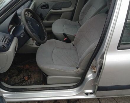 Серый Рено Clio Symbol, объемом двигателя 1.4 л и пробегом 220 тыс. км за 3700 $, фото 4 на Automoto.ua