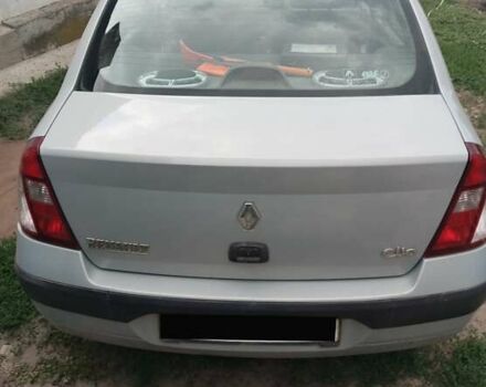 Серый Рено Clio Symbol, объемом двигателя 1.39 л и пробегом 199 тыс. км за 3200 $, фото 6 на Automoto.ua