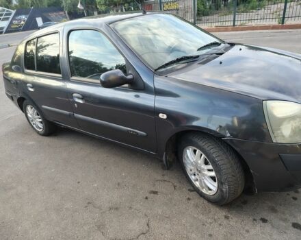 Серый Рено Clio Symbol, объемом двигателя 1.4 л и пробегом 210 тыс. км за 92000 $, фото 2 на Automoto.ua