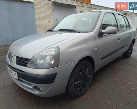 Рено Clio Symbol 2005 в Луцке на Automoto.ua Серый Рено Clio Symbol, объемом двигателя 1.39 л и пробегом 250 тыс. км за 2950 $, фото 5 на Automoto.ua