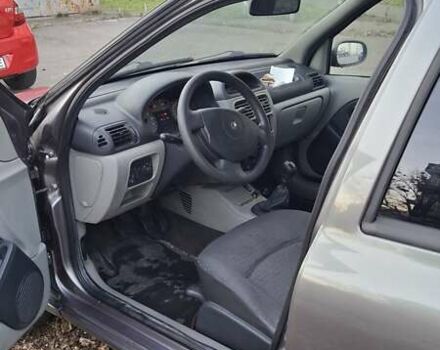 Серый Рено Clio Symbol, объемом двигателя 1.39 л и пробегом 148 тыс. км за 3500 $, фото 29 на Automoto.ua