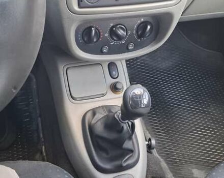 Серый Рено Clio Symbol, объемом двигателя 1.39 л и пробегом 148 тыс. км за 3500 $, фото 24 на Automoto.ua