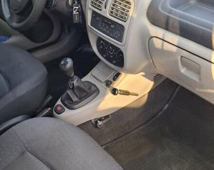 Серый Рено Clio Symbol, объемом двигателя 1.39 л и пробегом 148 тыс. км за 3500 $, фото 31 на Automoto.ua