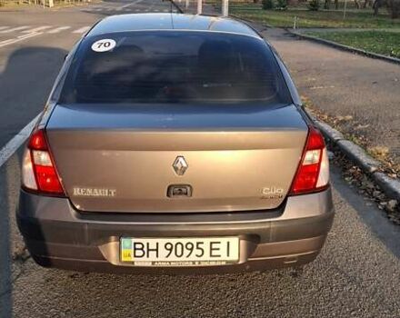 Серый Рено Clio Symbol, объемом двигателя 1.39 л и пробегом 148 тыс. км за 3500 $, фото 5 на Automoto.ua