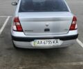 Серый Рено Clio Symbol, объемом двигателя 1.4 л и пробегом 219 тыс. км за 3700 $, фото 5 на Automoto.ua