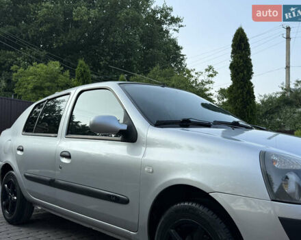 Серый Рено Clio Symbol, объемом двигателя 1.4 л и пробегом 207 тыс. км за 3250 $, фото 3 на Automoto.ua