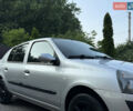 Серый Рено Clio Symbol, объемом двигателя 1.4 л и пробегом 207 тыс. км за 3250 $, фото 3 на Automoto.ua
