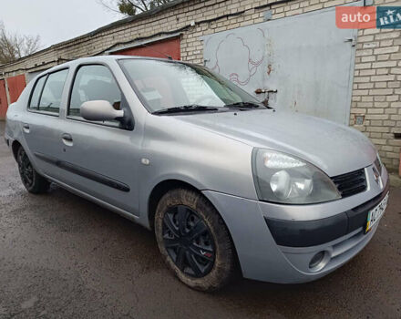 Серый Рено Clio Symbol, объемом двигателя 1.39 л и пробегом 250 тыс. км за 2950 $, фото 4 на Automoto.ua