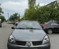 Серый Рено Clio Symbol, объемом двигателя 1.4 л и пробегом 228 тыс. км за 2750 $, фото 2 на Automoto.ua