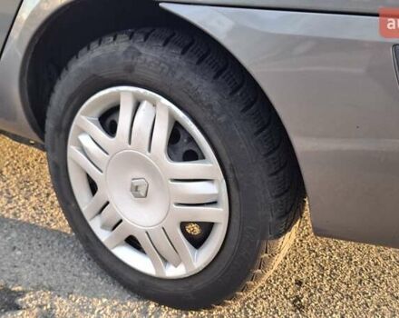 Серый Рено Clio Symbol, объемом двигателя 1.39 л и пробегом 148 тыс. км за 3500 $, фото 20 на Automoto.ua