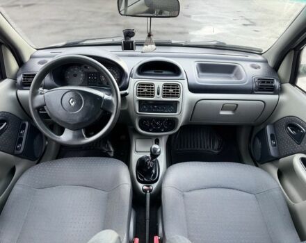 Серый Рено Clio Symbol, объемом двигателя 1.4 л и пробегом 244 тыс. км за 2750 $, фото 12 на Automoto.ua