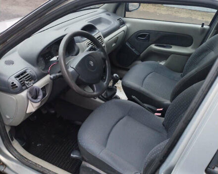 Рено Clio Symbol 2005 в Луцке на Automoto.ua Серый Рено Clio Symbol, объемом двигателя 1.39 л и пробегом 250 тыс. км за 2950 $, фото 8 на Automoto.ua