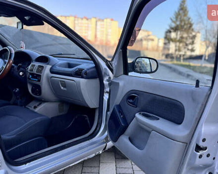 Серый Рено Clio Symbol, объемом двигателя 1.4 л и пробегом 225 тыс. км за 2950 $, фото 37 на Automoto.ua