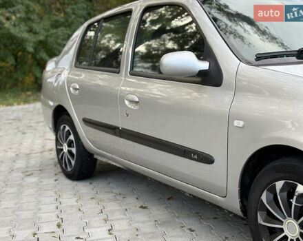 Серый Рено Clio Symbol, объемом двигателя 1.4 л и пробегом 267 тыс. км за 2950 $, фото 7 на Automoto.ua