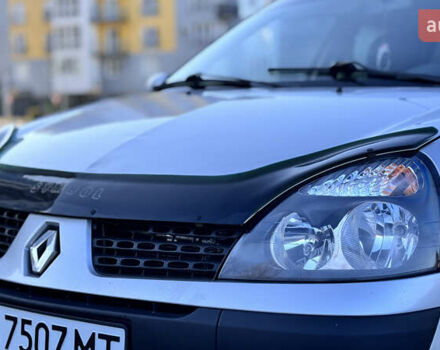 Серый Рено Clio Symbol, объемом двигателя 1.4 л и пробегом 225 тыс. км за 2950 $, фото 10 на Automoto.ua