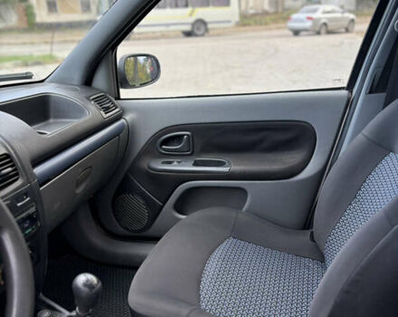 Серый Рено Clio Symbol, объемом двигателя 1.4 л и пробегом 267 тыс. км за 2950 $, фото 16 на Automoto.ua