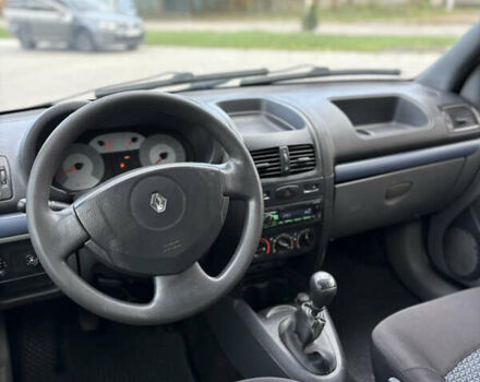 Серый Рено Clio Symbol, объемом двигателя 1.4 л и пробегом 267 тыс. км за 2950 $, фото 23 на Automoto.ua