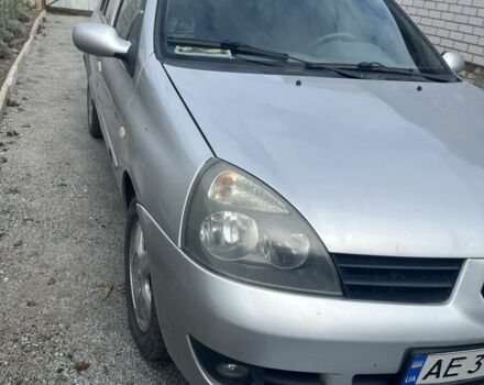 Рено Clio Symbol 2006 в Павлограде на Automoto.ua Серый Рено Clio Symbol, объемом двигателя 1.4 л и пробегом 136 тыс. км за 3400 $, фото 1 на Automoto.ua